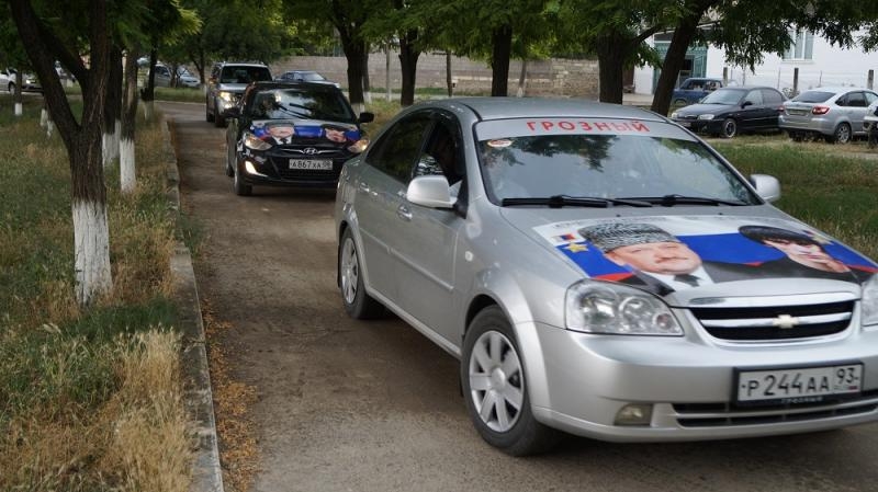 Дружба республик через автопробег «От героя к герою» фото