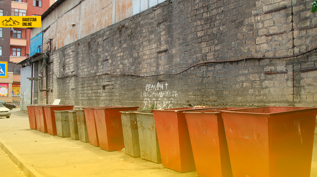 В Махачкале ситуация с уборкой мусора разрешается  фото