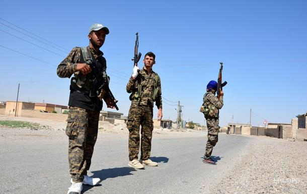 Смерть двух сотрудников лежит на плечах ИГИЛ (запрещенное в России исламское государство) фото