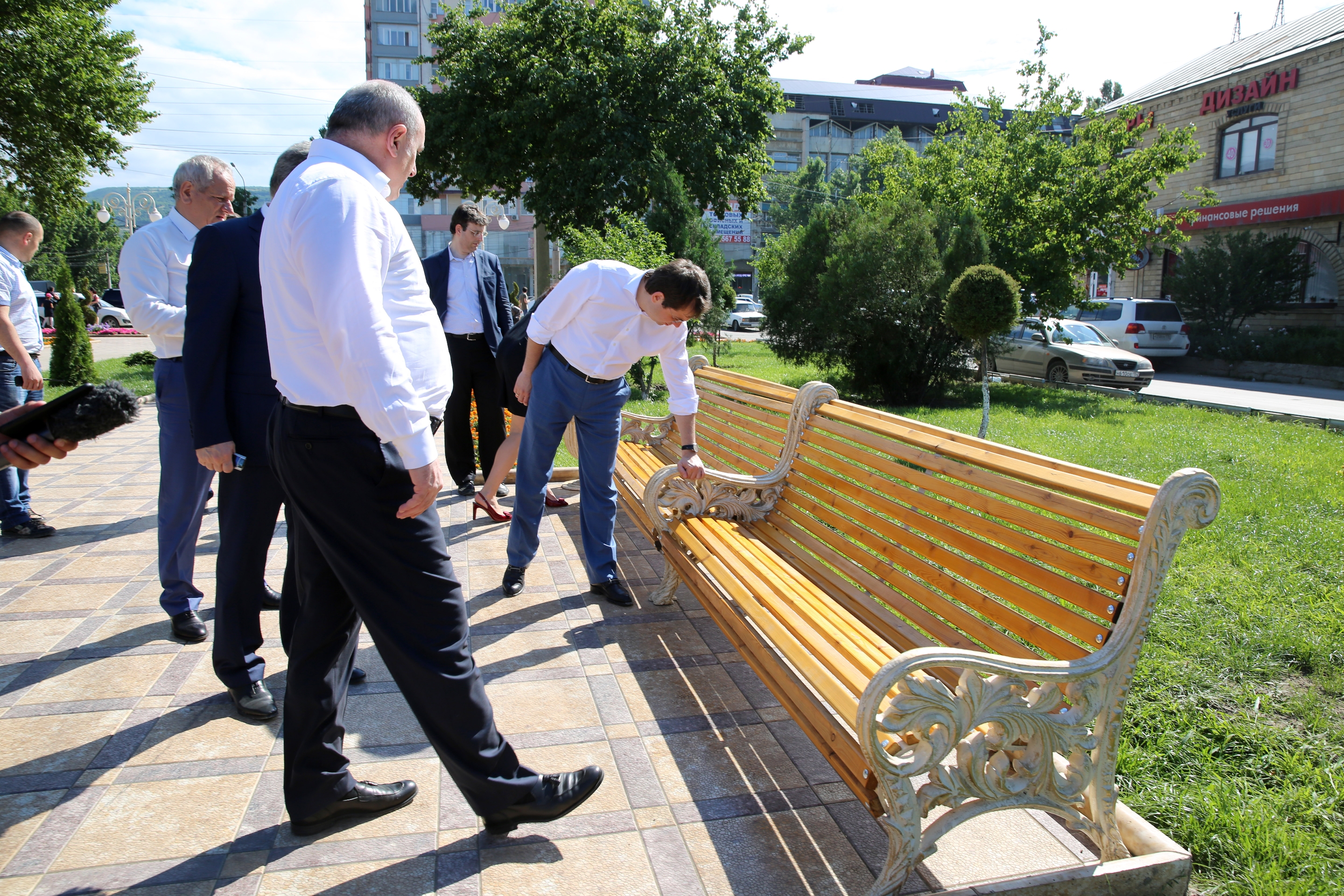 С рабочей поездкой Махачкалу посетил Андрей Чибис  фото