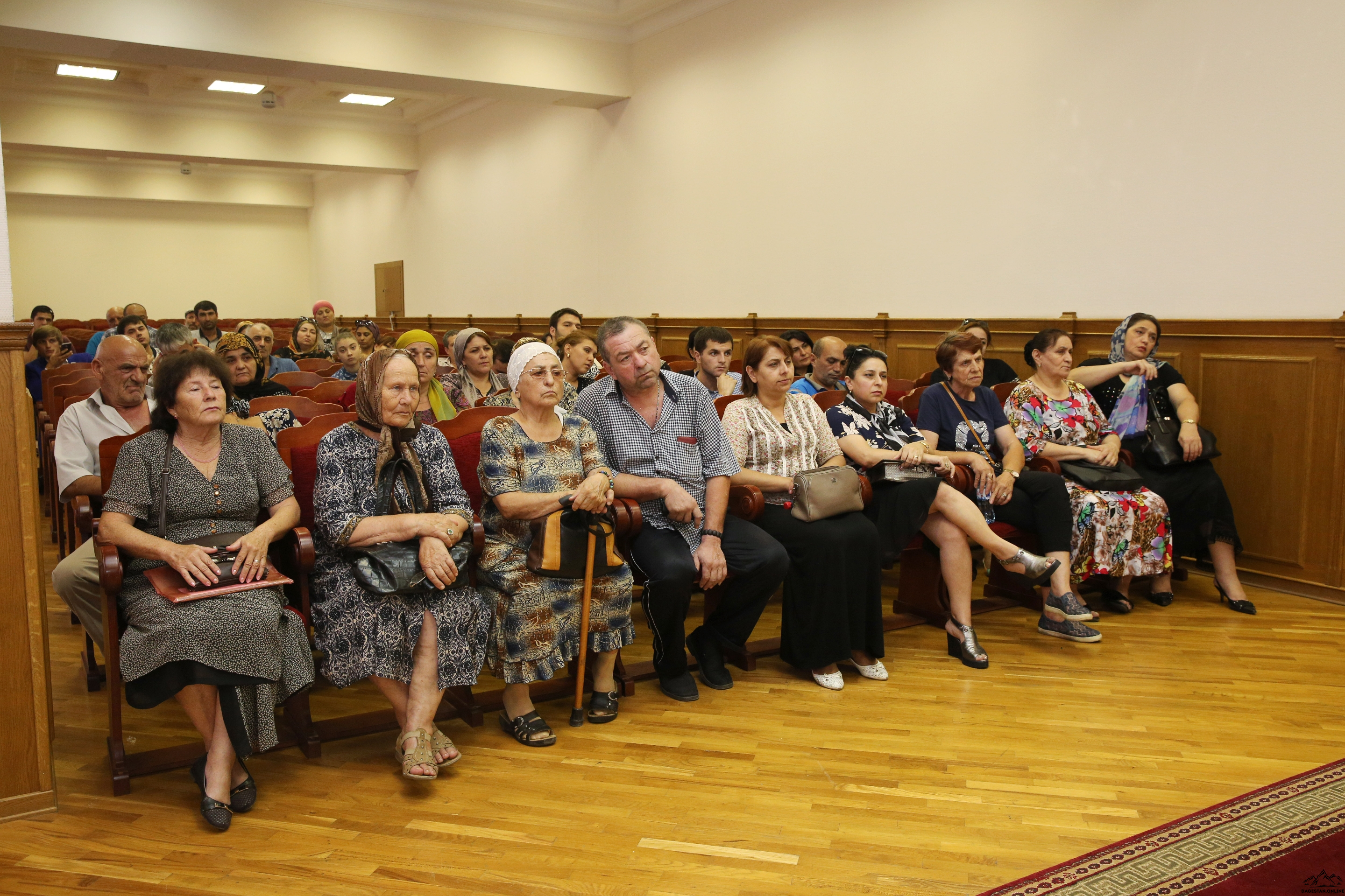 Жеребьевка на право новоселья фото