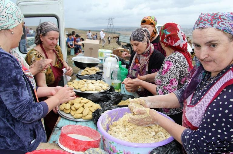 Праздник в честь окончания сбора урожая, устроили в Буйнакском районе фото