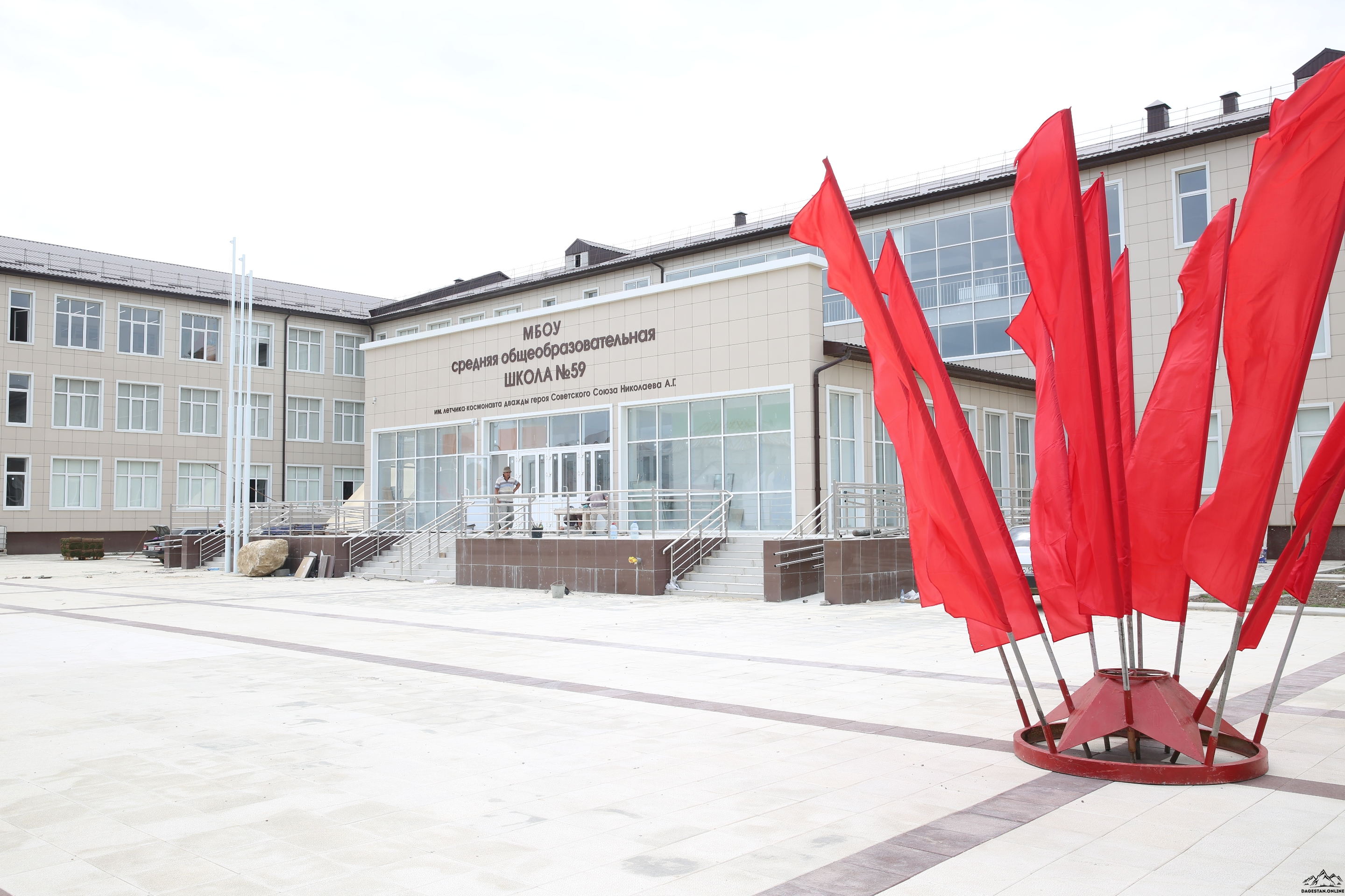 Открытие новой школы в Махачкале Открытие новой школы в Махачкале фото