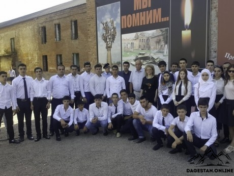 Платаны из Дагестана посажены в Беслане в «Парке Ангелов» фото