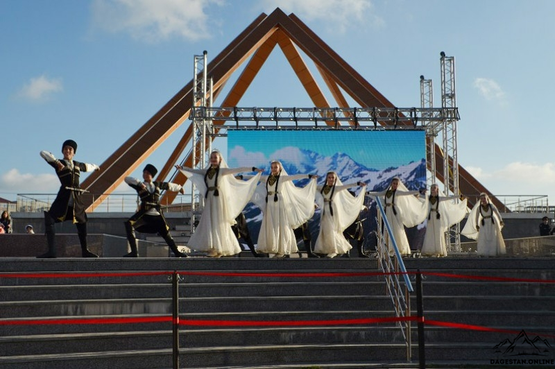 Участниками празднования юбилея Махачкалы станут ссузы и вузы Дагестана Участниками празднования юбилея Махачкалы станут ссузы и вузы Дагестана фото