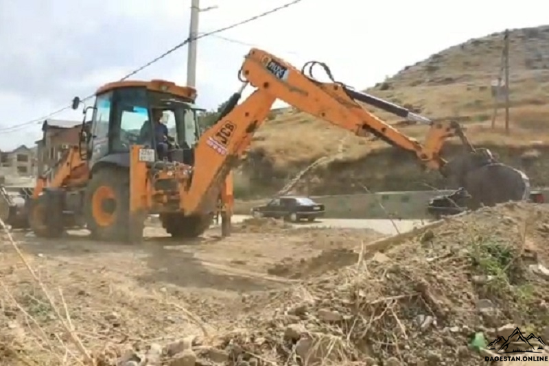 Новый сквер в поселке Альбурикент фото