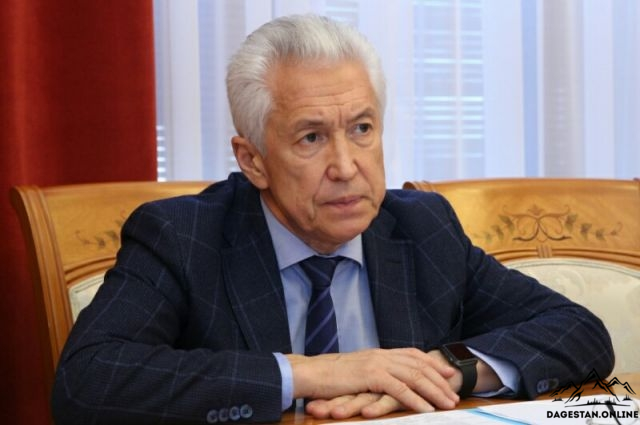 Врио главы Дагестана пригласил волонтеров ЧЕ-2018 участвовать в конкурсе в кадровый резерв   фото