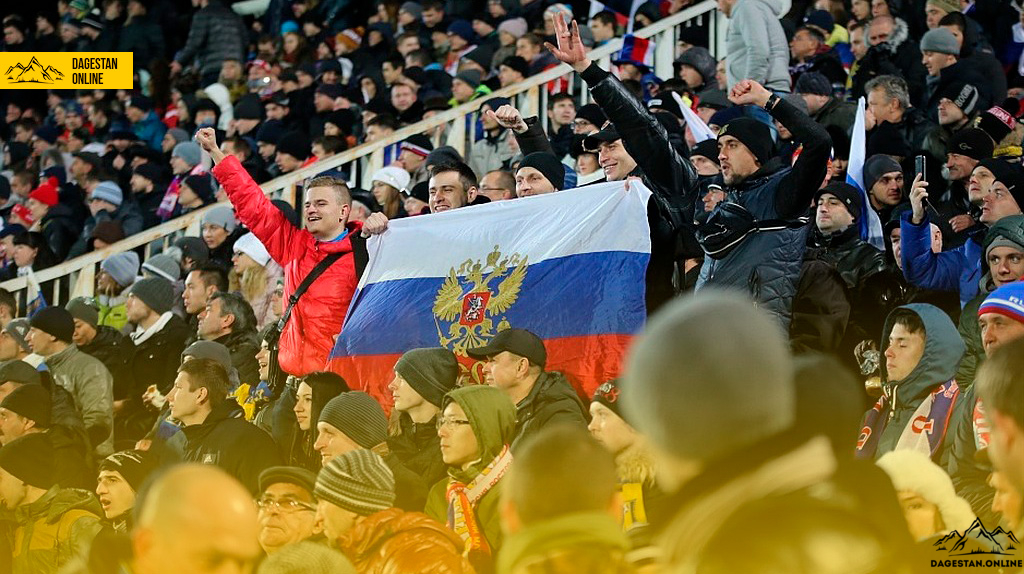 Махачкалинская фан-зона готовится к матчу Россия – Хорватия фото