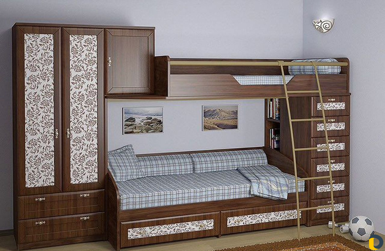 двухъярусная кровать с диваном и шкафом и столом